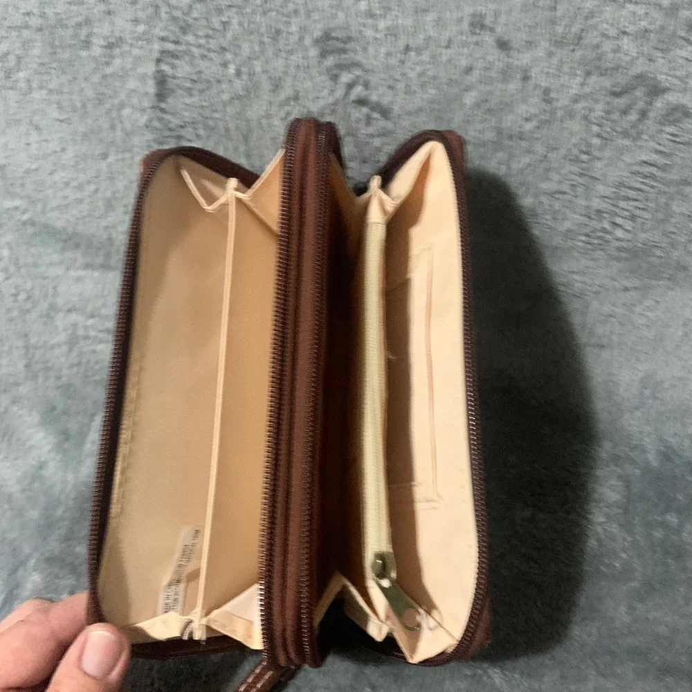 Unionbay Womens Southwestern Geometric Double Zip Wristlet Wallet Brown Pink